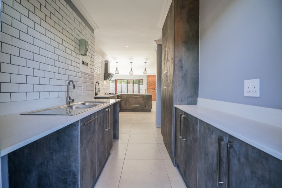 3 Bedroom Property for Sale in Groenvallei Western Cape